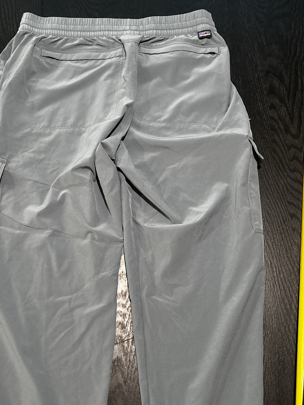 Patagonia grey drawstring cargo pants with elastic waist - Picture 6 of 7